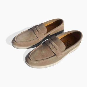 27 أحذية ألدينو