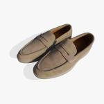 30 أحذية ألدينو